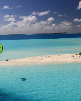 Kitesurfing