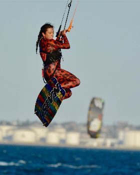 Kitesurfing