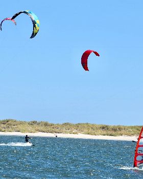 Kitesurfers at Safety Bay 26th February 2017
