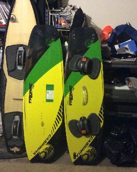 Kitesurfing