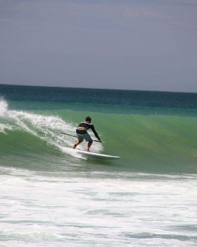 Kitesurfing