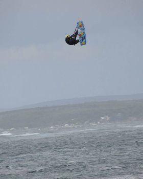 Buzz board 135 carbon