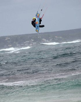 Buzz board 135 carbon
