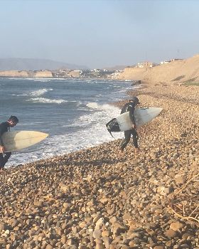 Kitesurfing