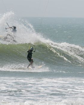 Kitesurfing