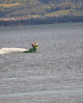 Kitesurfing