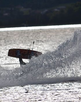 Kitesurfing