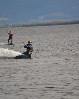 Kitesurfing