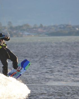 Kitesurfing