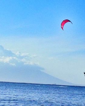 Kitesurfing