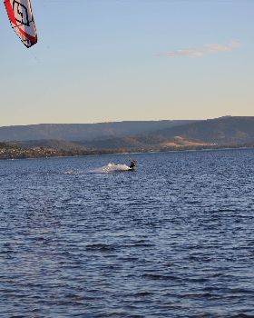 Kitesurfing