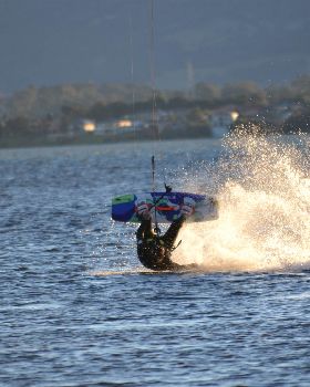 Kitesurfing