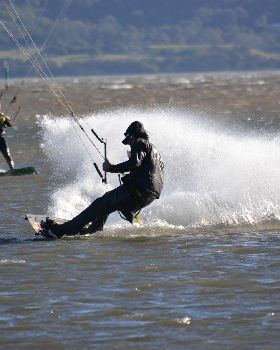Kitesurfing