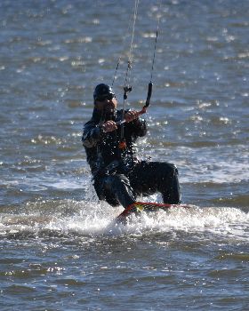 Kitesurfing