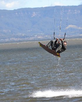 Kitesurfing
