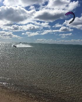 Kitesurfing
