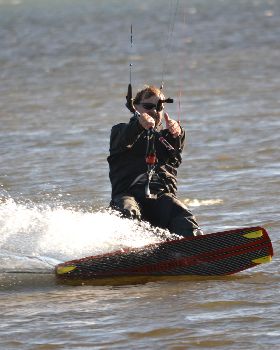 Kitesurfing