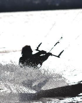 Kitesurfing