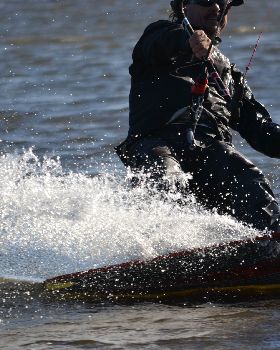 Kitesurfing