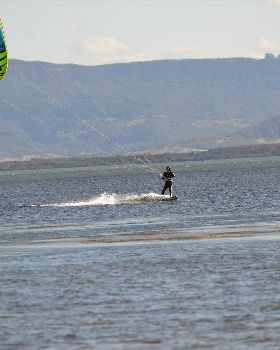 Kitesurfing