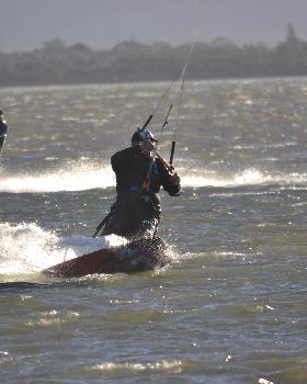 Kitesurfing