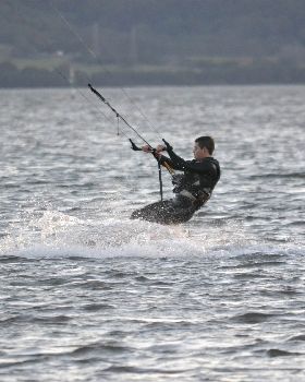 Kitesurfing