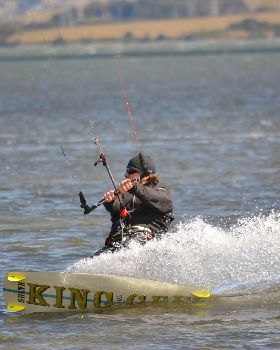 Kitesurfing