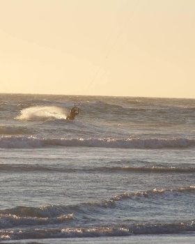 Kitesurfing