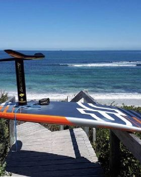 Kitesurfing