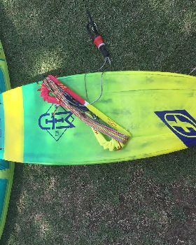 Kitesurfing