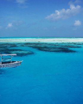 Moon Tours - PNG KITE TRIP