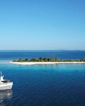 Moon Tours - PNG KITE TRIP