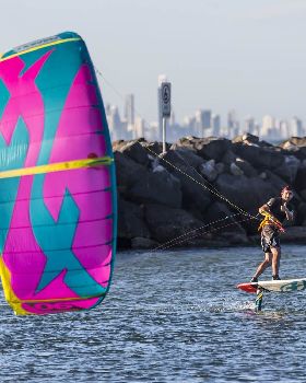 Here is a good Kite Foil lesson From Thierry in 13kts with an F-ONE Bandit 2018 6m at Currumbin QLD