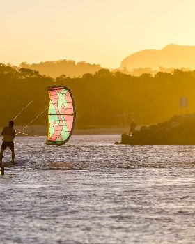 Here is a good Kite Foil lesson From Thierry in 13kts with an F-ONE Bandit 2018 6m at Currumbin QLD