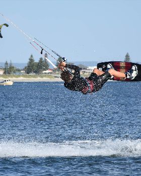 Kitesurfing