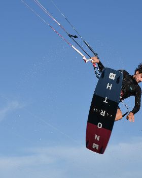 Kitesurfing