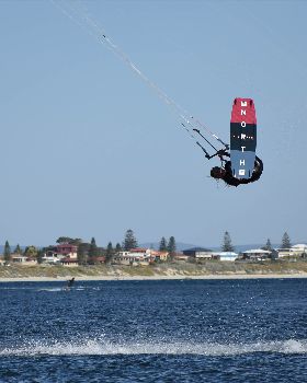 Kitesurfing