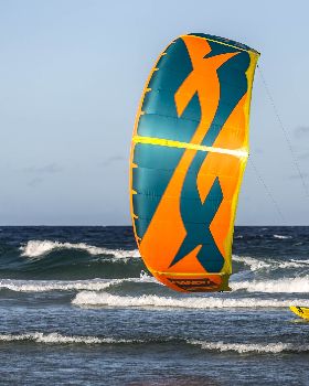 Nothing better than a good session with some friends on your local spo! What a day! :)