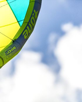 Nothing better than a good session with some friends on your local spo! What a day! :)