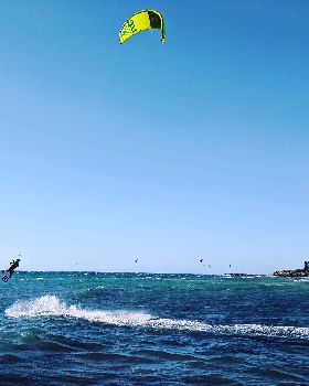 Kitesurfing