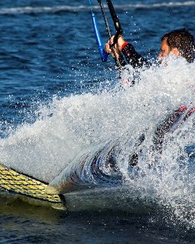 Kitesurfing