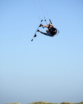 Kitesurfing