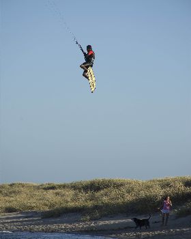 Kitesurfing