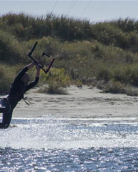Kitesurfing