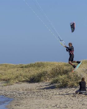 Kitesurfing