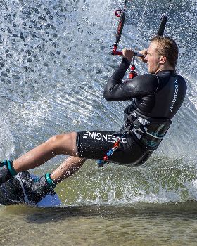 Kitesurfing