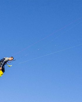 Kitesurfing