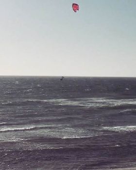 Kitesurfing
