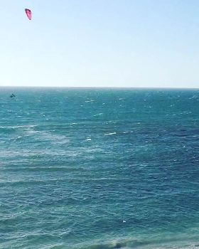 Kitesurfing