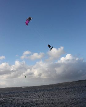 Kitesurfing